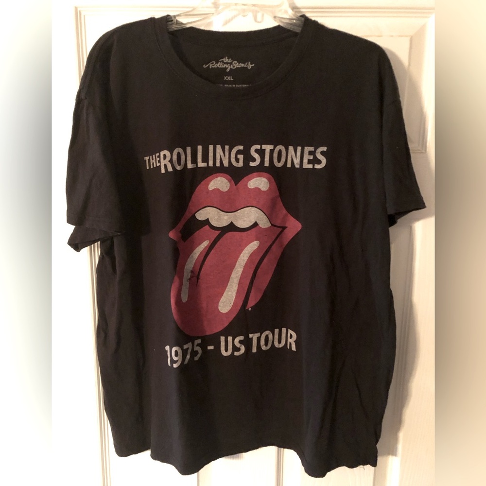 Women’s Rolling Stones 1975 US Tour Hot Lips & Tongue Logo Band Tee in Black XXL